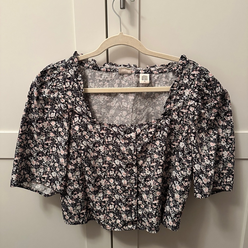 Cute summer top!